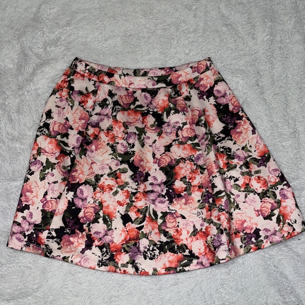 Lily rose pink floral skirt size small